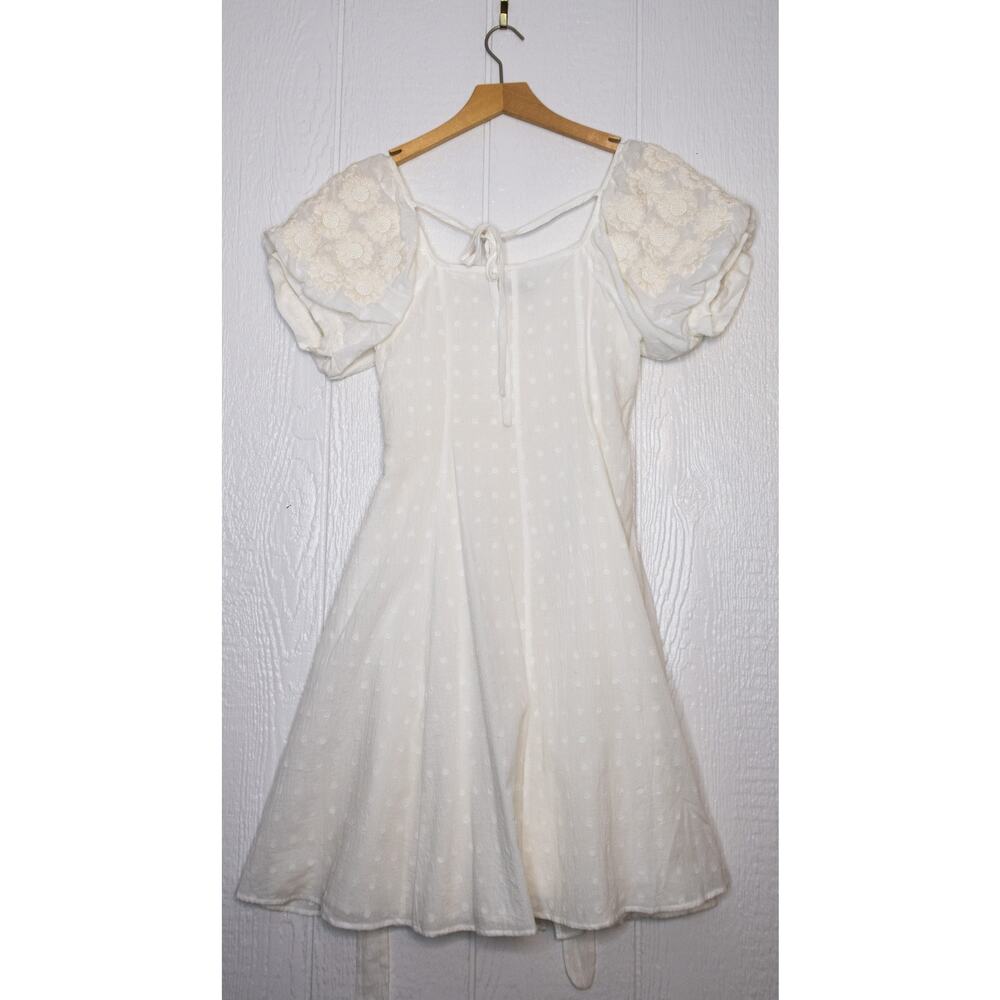 INNIKA CHOO Floral Embroidered Puff Sleeve White Dress SIZE SMALL - Picture 3 of 13